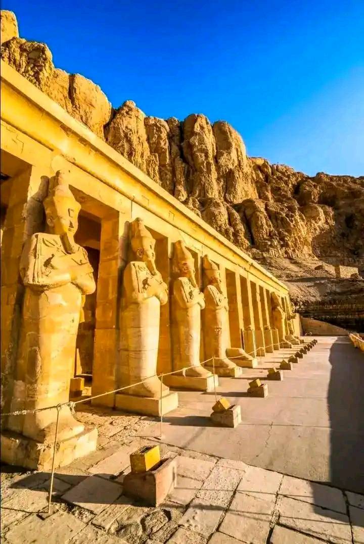 Valley of the Queens: The Ancient Resting Place of Royal Women