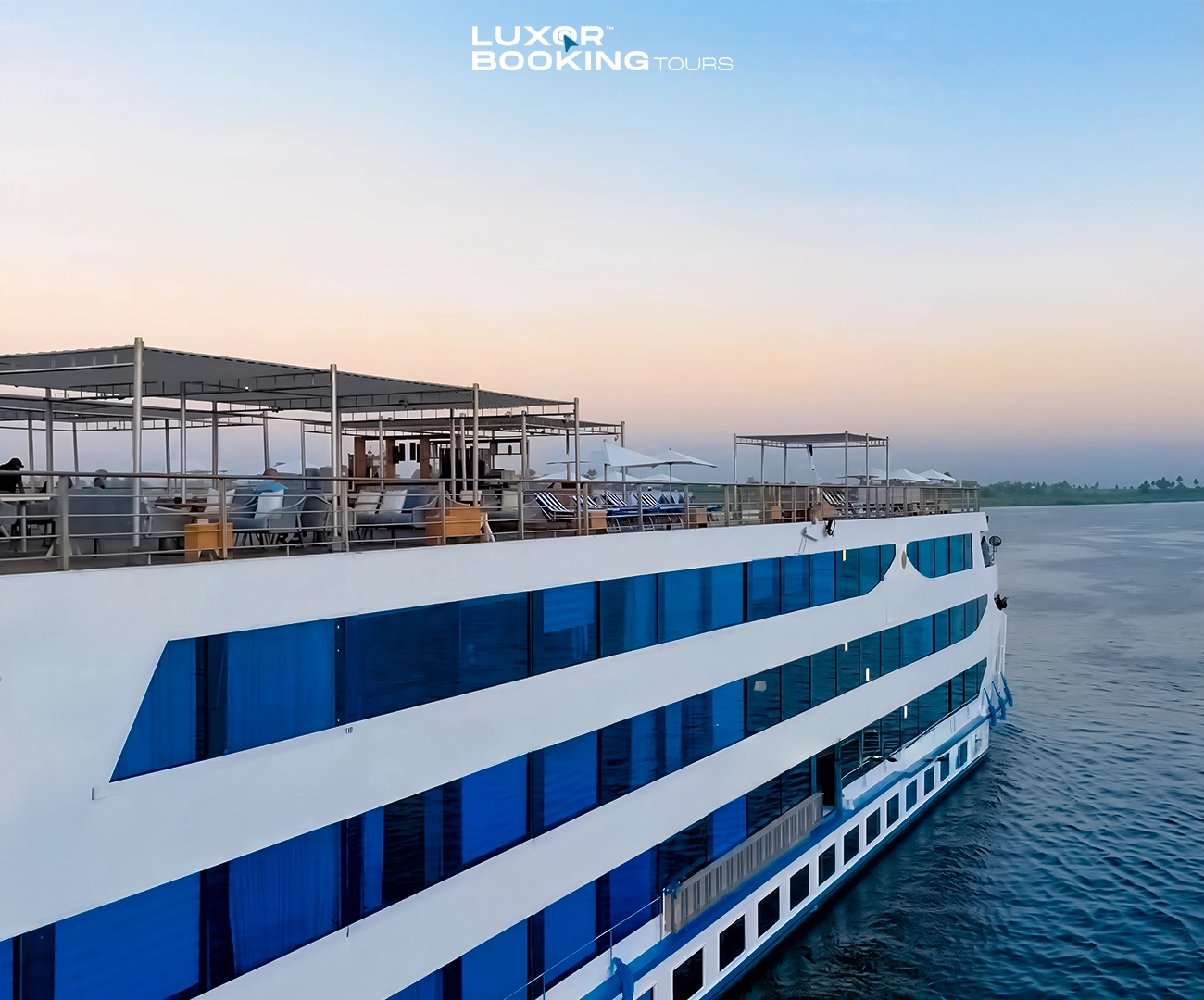 comparison between nile cruise boat and luxor day tour experience
