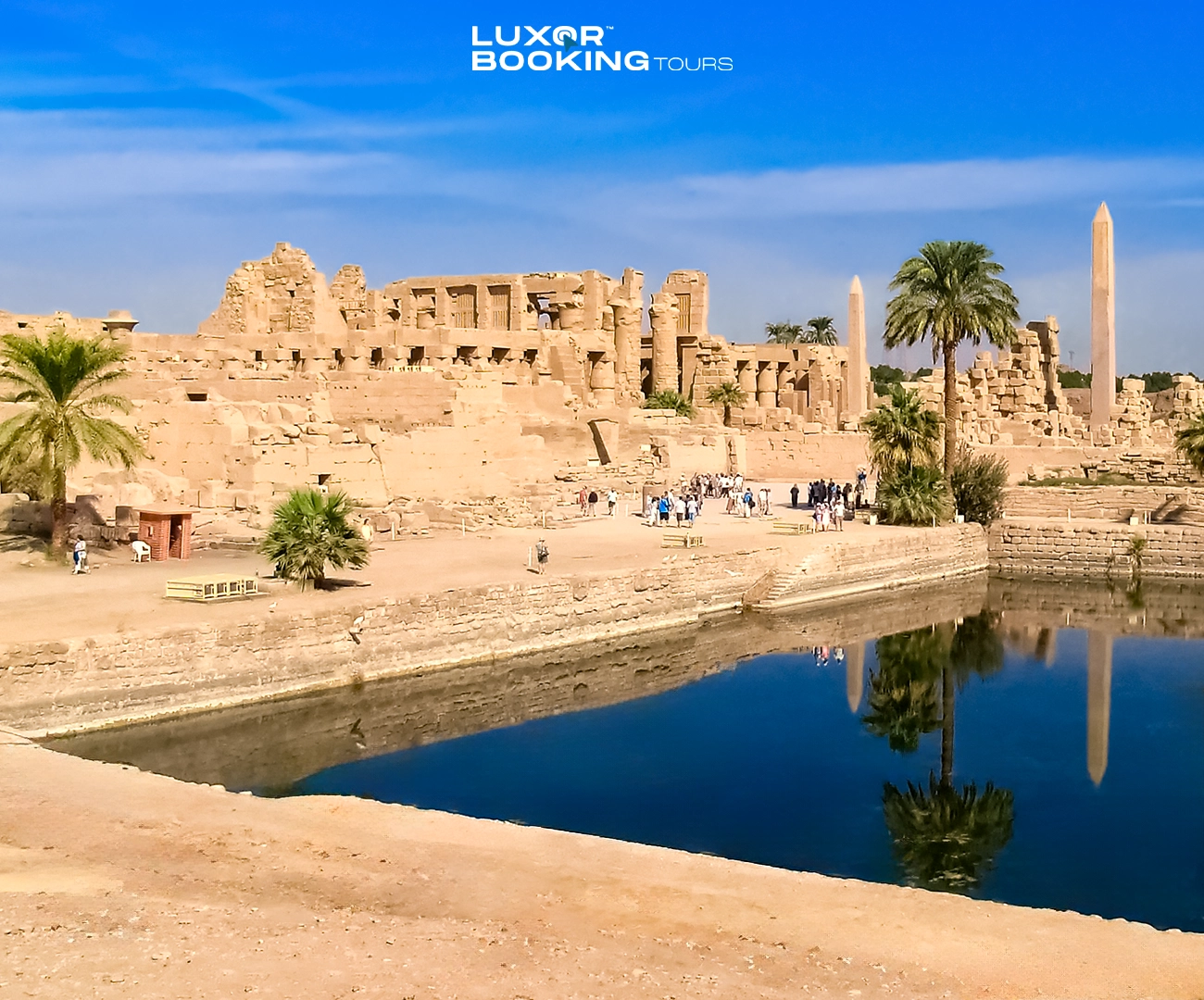 karnak temple wide open space at sunrise with calm atmosphere