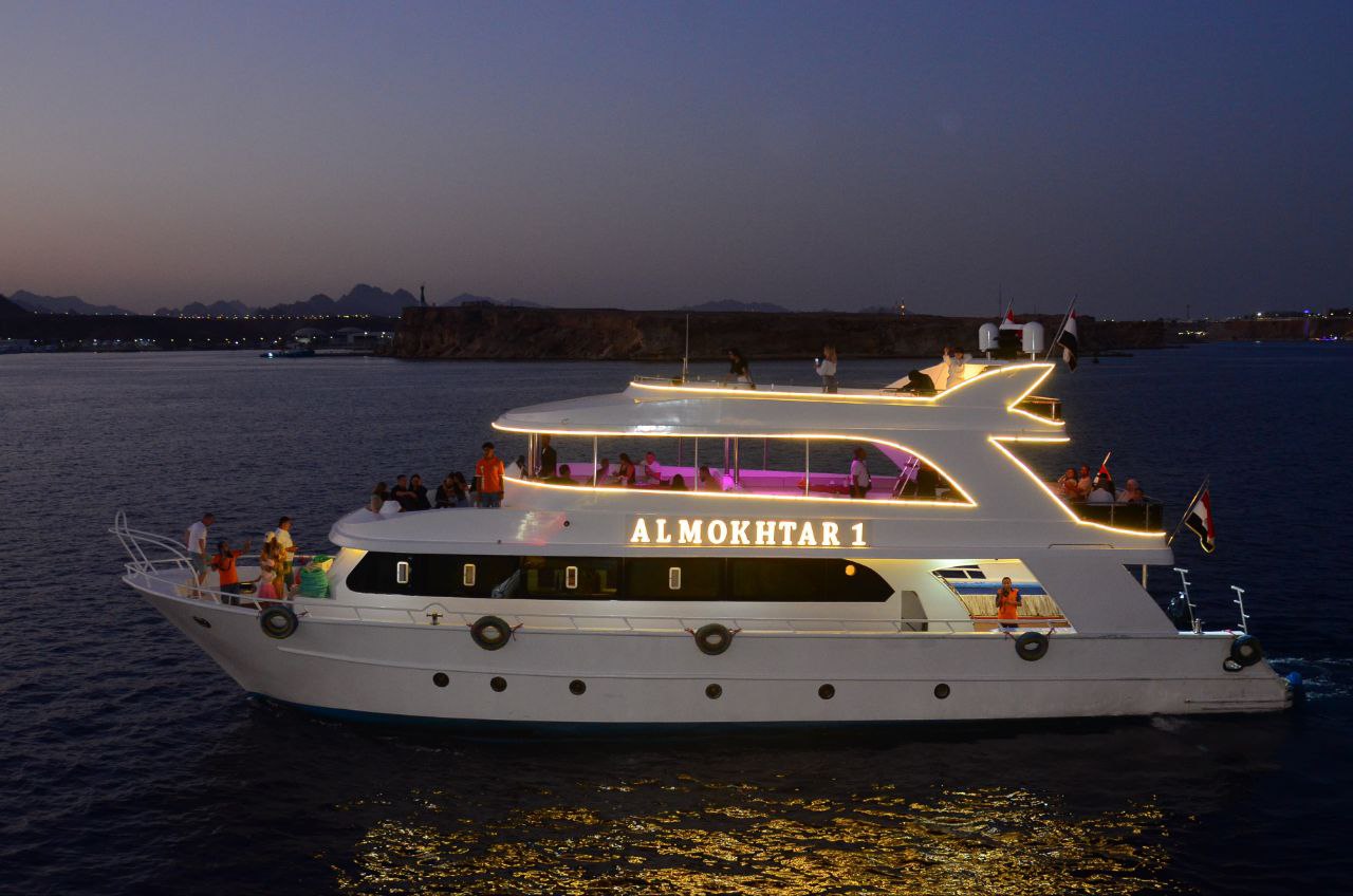 Dinner Cruise in Sharm El Sheikh – Yacht-Style Red Sea Dining